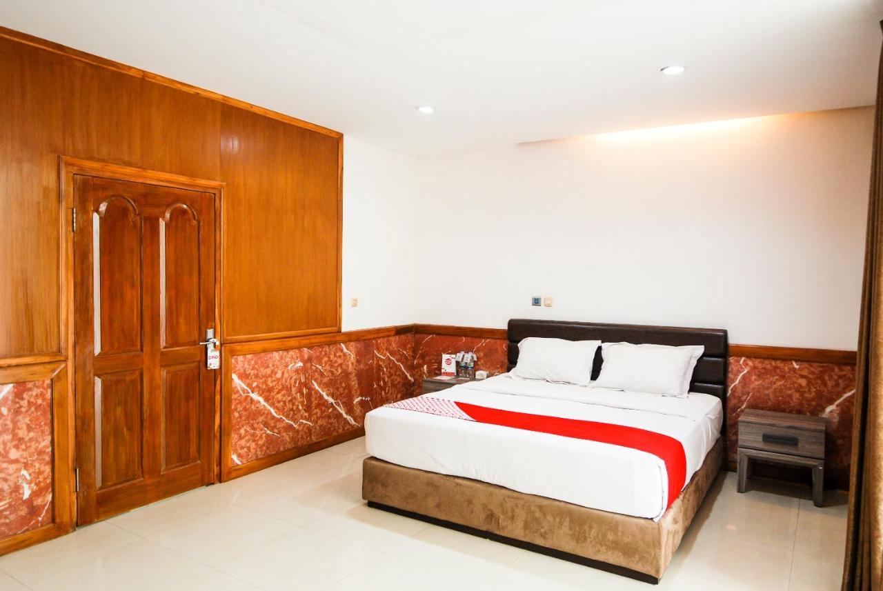 Oyo 229 Hi Quality Hotel Bandung Exterior foto