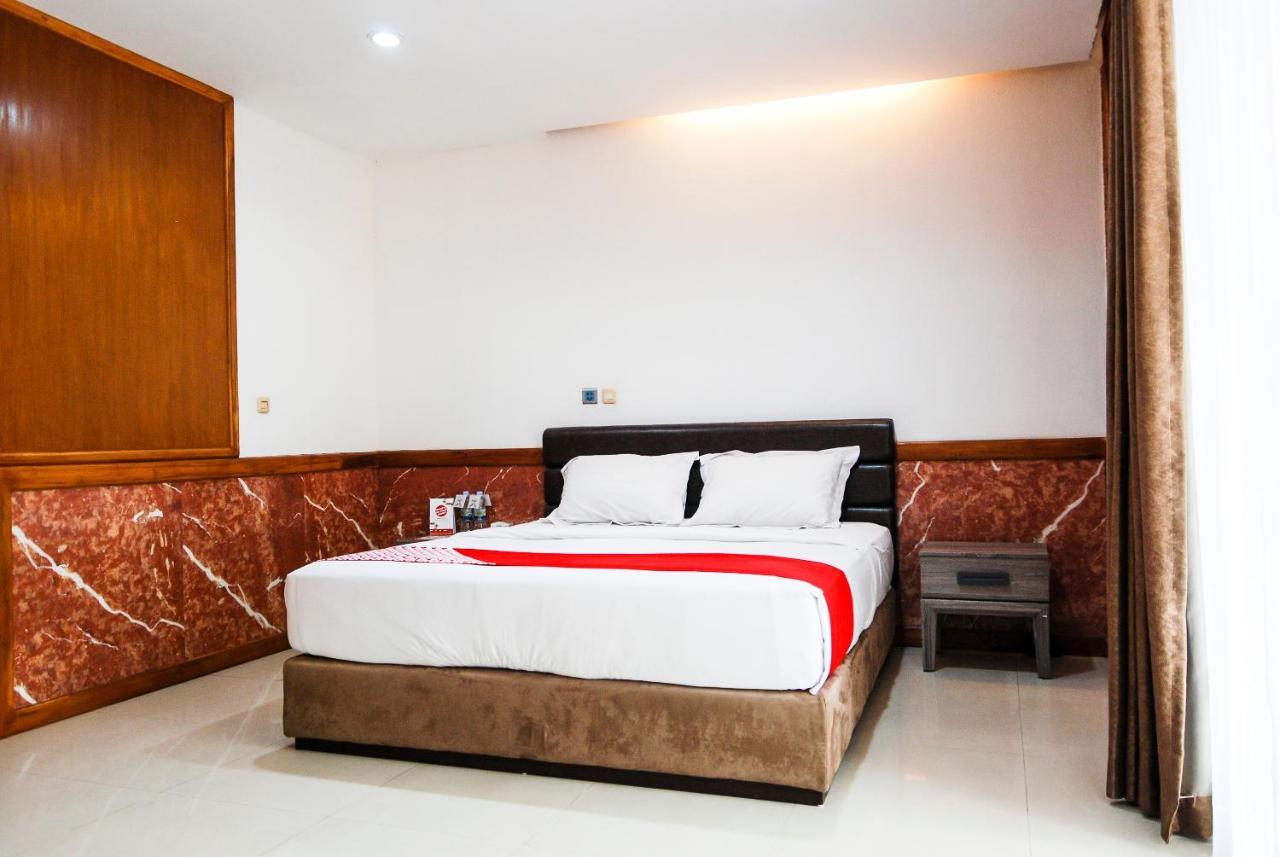 Oyo 229 Hi Quality Hotel Bandung Exterior foto