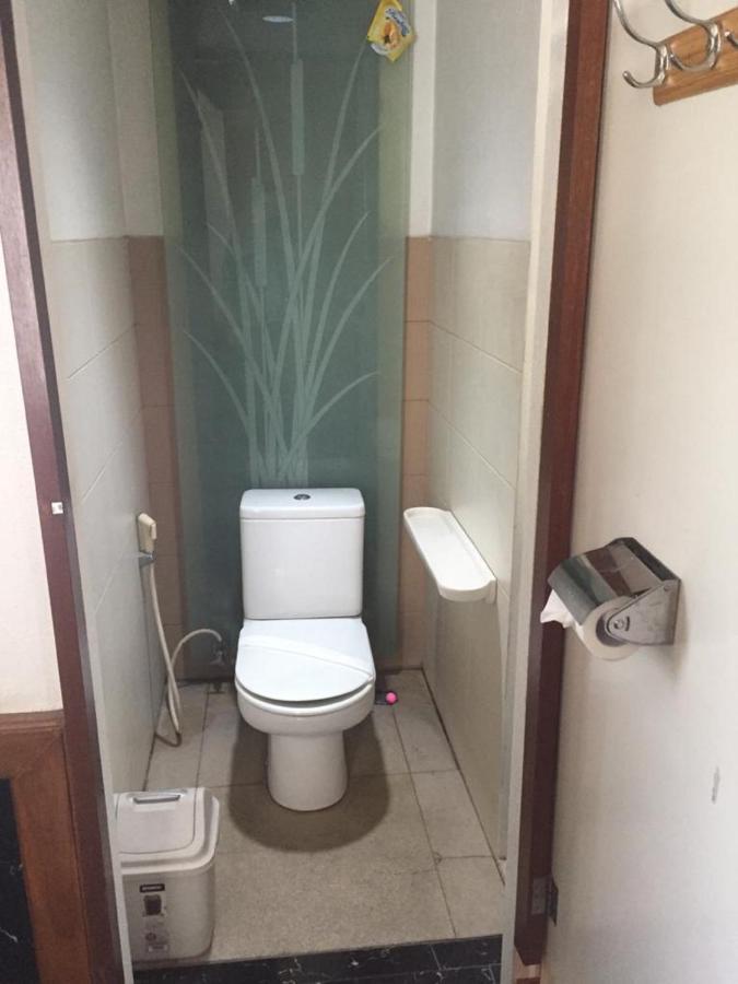 Oyo 229 Hi Quality Hotel Bandung Exterior foto