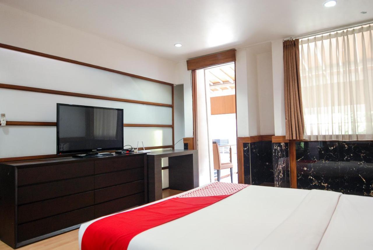 Oyo 229 Hi Quality Hotel Bandung Exterior foto