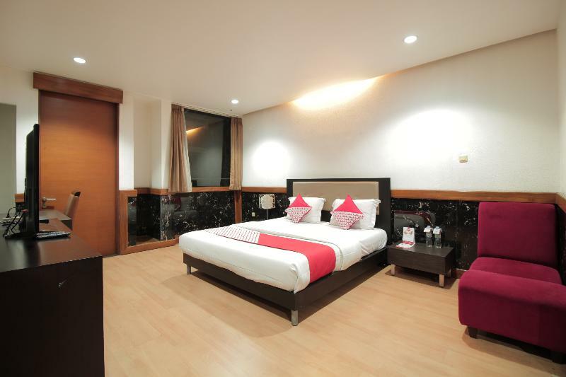 Oyo 229 Hi Quality Hotel Bandung Exterior foto