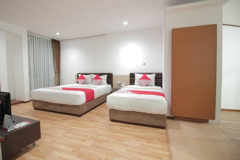 Oyo 229 Hi Quality Hotel Bandung Exterior foto