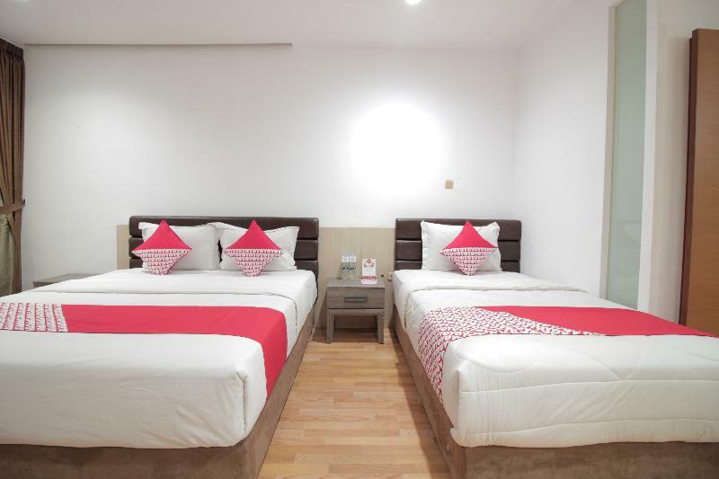 Oyo 229 Hi Quality Hotel Bandung Exterior foto
